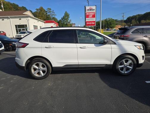 2017 Ford Edge SE