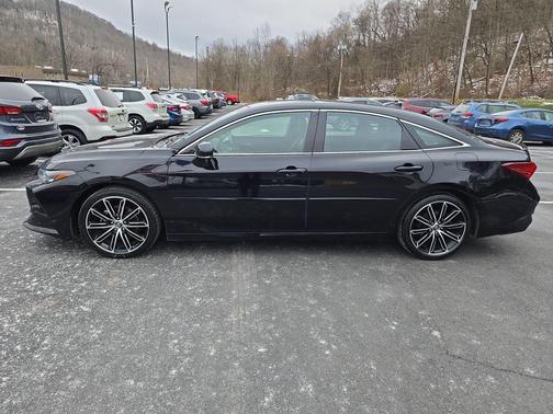 2020 Toyota Avalon Touring