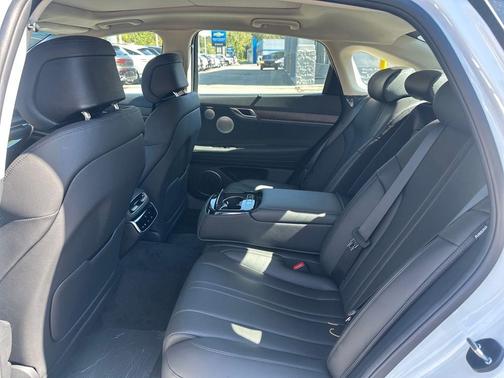2026 Genesis G80 2.5T