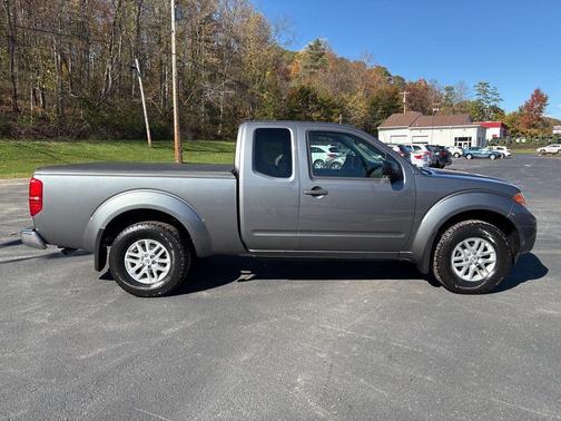 2017 Nissan Frontier SV