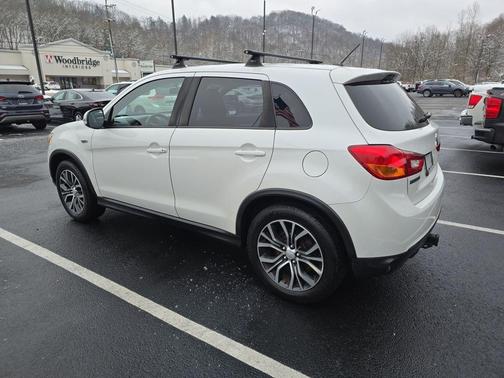 2016 Mitsubishi Outlander Sport ES