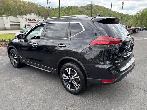 Magnetic Black 2020 Nissan Rogue SV