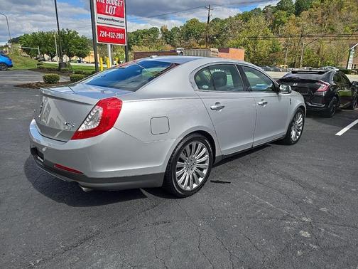 2013 Lincoln MKS Base