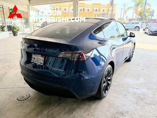 Deep Blue Metallic 2020 Tesla Model Y Long Range