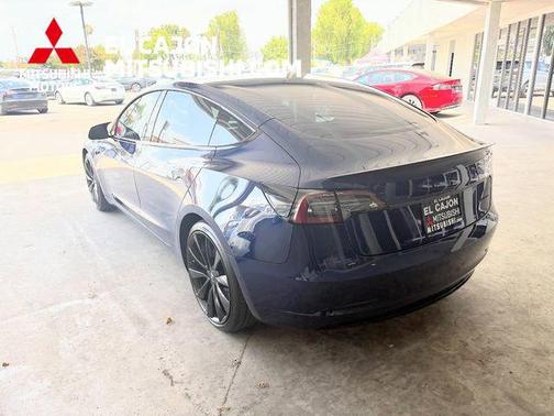 Deep Blue Metallic 2018 Tesla Model 3 Long Range