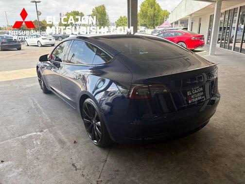 Deep Blue Metallic 2018 Tesla Model 3 Long Range