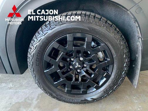 2025 Mitsubishi Outlander Trail Edition