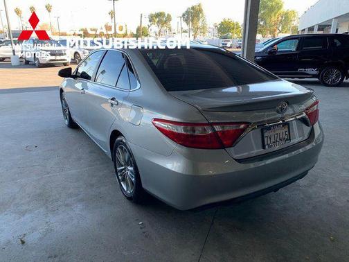 2017 Toyota Camry SE