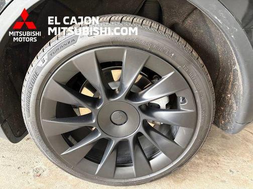 Solid Black 2023 Tesla Model Y Long Range