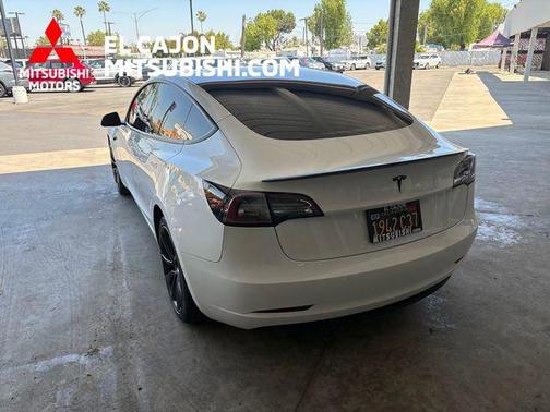 Pearl White Multi-Coat 2019 Tesla Model 3 Standard Range Plus