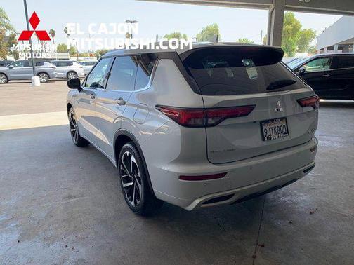 2023 Mitsubishi Outlander PHEV SEL