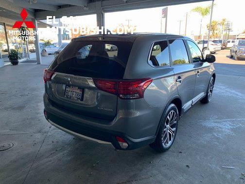 2018 Mitsubishi Outlander ES