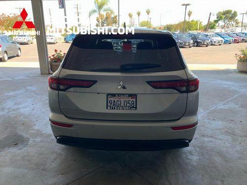 2022 Mitsubishi Outlander ES 2.5 2WD