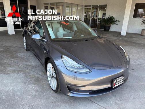 Midnight Silver Metallic 2019 Tesla Model 3 Performance