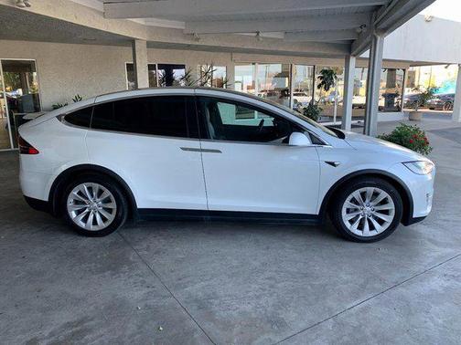 2018 Tesla Model X 75D