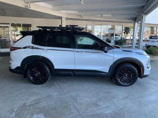 2025 Mitsubishi Outlander Trail Edition