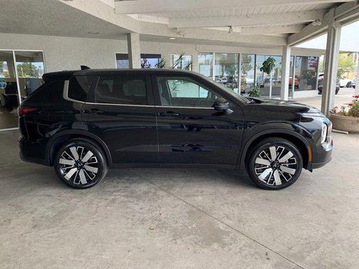 2025 Mitsubishi Outlander SE 2.5 2WD
