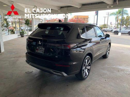 2025 Mitsubishi Outlander SE 2.5 2WD