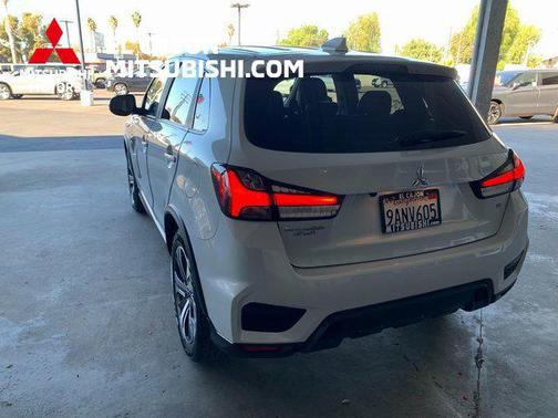 2022 Mitsubishi Outlander Sport SE