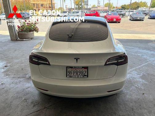 Pearl White Multi-Coat 2019 Tesla Model 3 Standard Range Plus