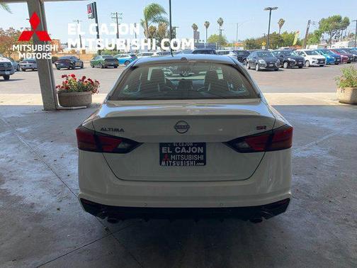 2023 Nissan Altima SR FWD