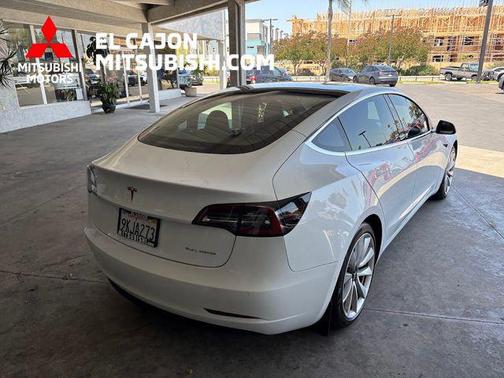 Pearl White Multi-Coat 2018 Tesla Model 3 Long Range