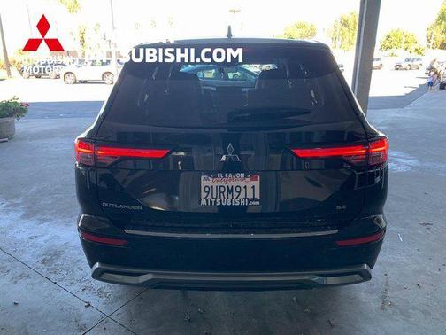 2025 Mitsubishi Outlander SE