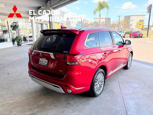 2022 Mitsubishi Outlander PHEV SEL