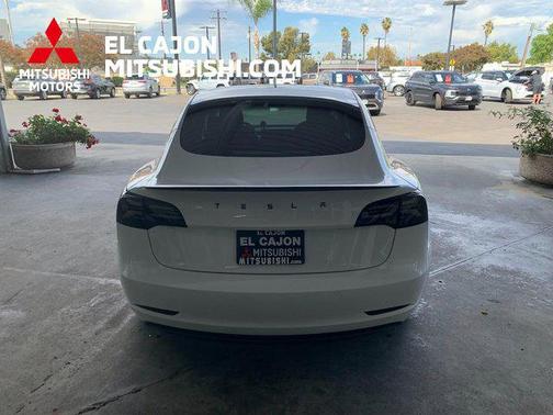 2022 Tesla Model 3 Standard Range