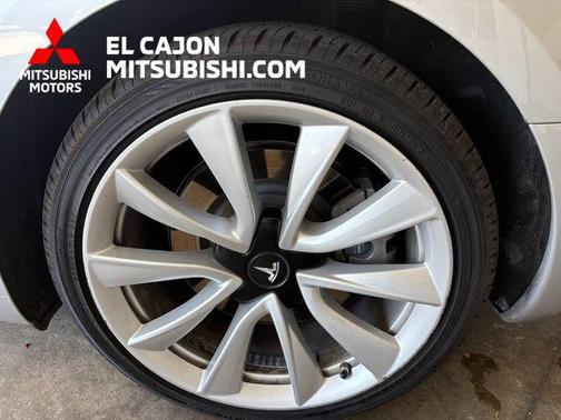 Silver 2018 Tesla Model 3 Long Range