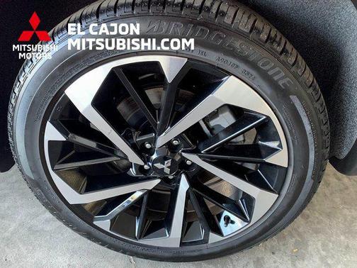 2025 Mitsubishi Outlander PHEV SEL