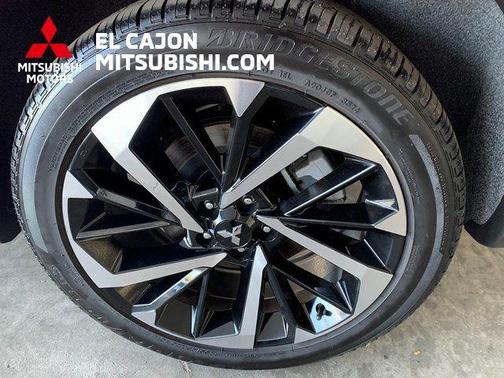 2025 Mitsubishi Outlander PHEV SEL