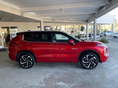 2025 Mitsubishi Outlander PHEV SEL