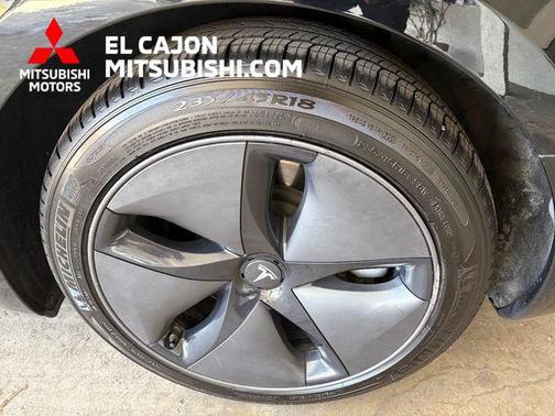 Solid Black 2019 Tesla Model 3 Standard Range Plus