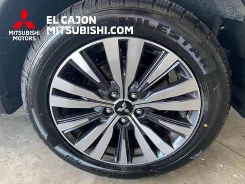 2020 Mitsubishi Outlander SE