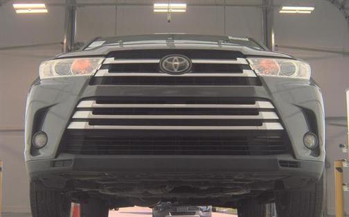2017 Toyota Highlander LE