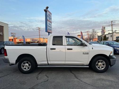 2016 RAM 1500 ST