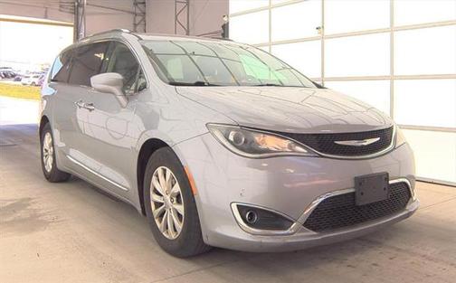 2018 Chrysler Pacifica Touring-L Plus