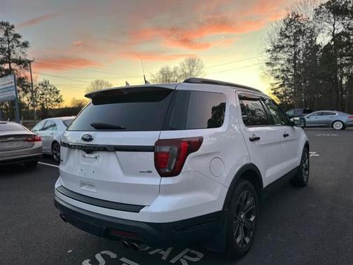 2018 Ford Explorer Sport