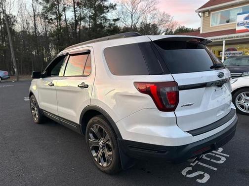 2018 Ford Explorer Sport