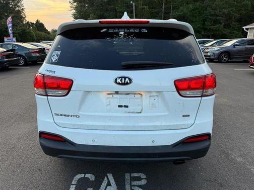 2016 Kia Sorento LX