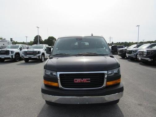 2025 GMC Savana 2500 LT
