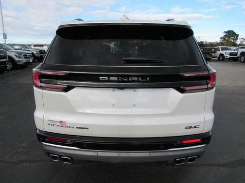 2025 GMC Acadia Denali