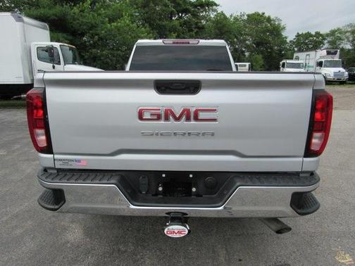 2023 GMC Sierra 2500 Pro