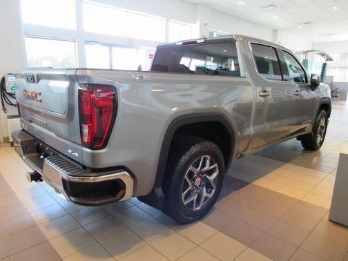2025 GMC Sierra 1500 SLE