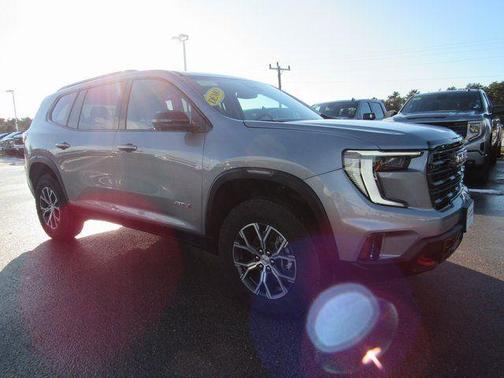 2025 GMC Acadia AT4
