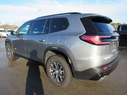 2025 GMC Acadia AT4