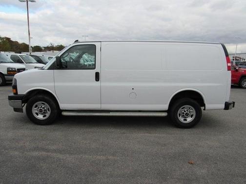 2024 GMC Savana 2500 Work Van