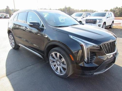 2022 Cadillac XT4 Premium Luxury