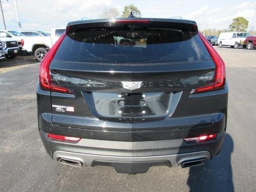 2022 Cadillac XT4 Premium Luxury